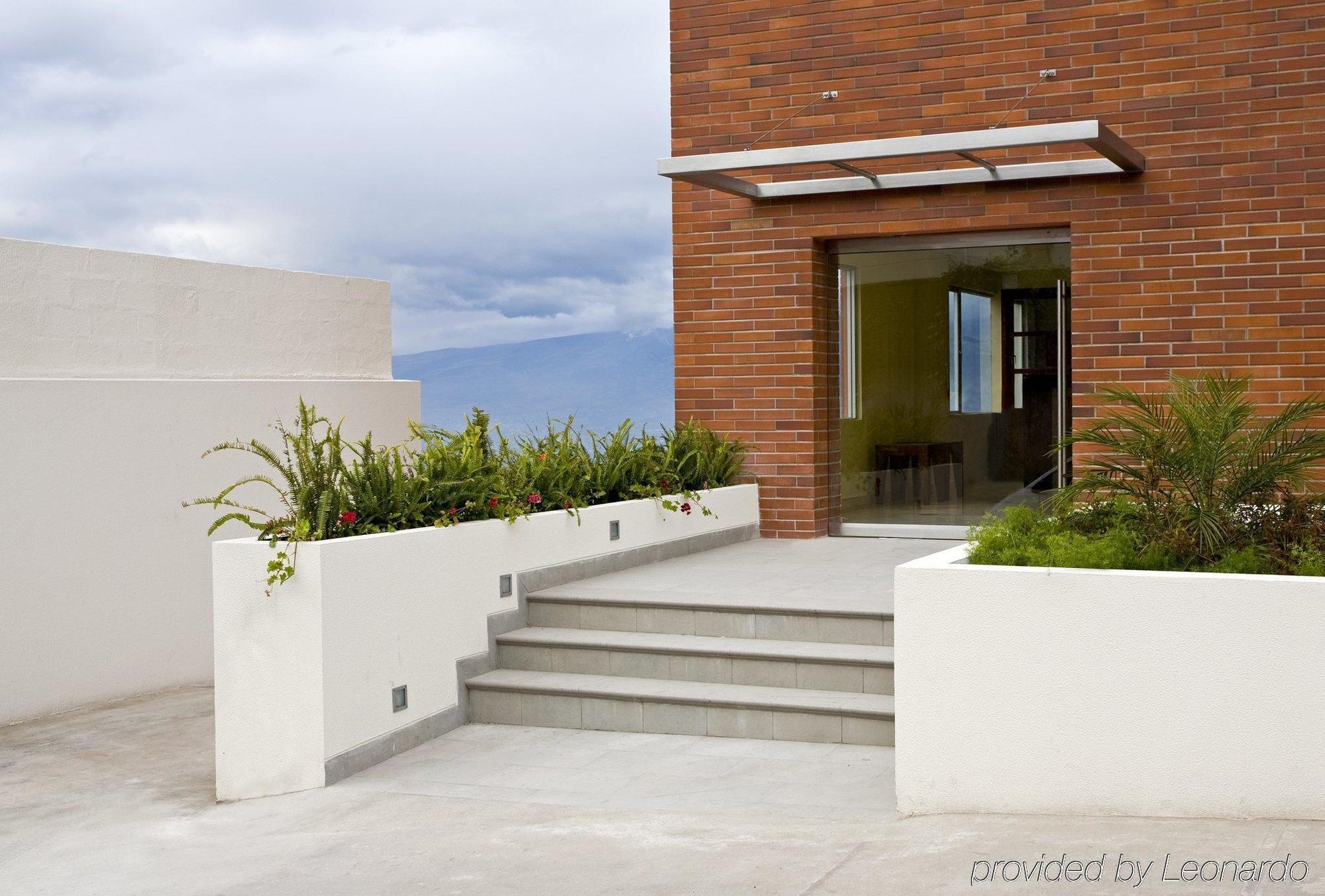 Stubel & Cafe Hotel 4*