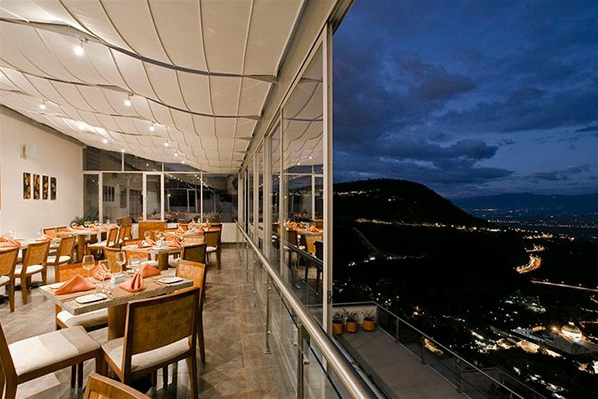 Stubel & Cafe Quito